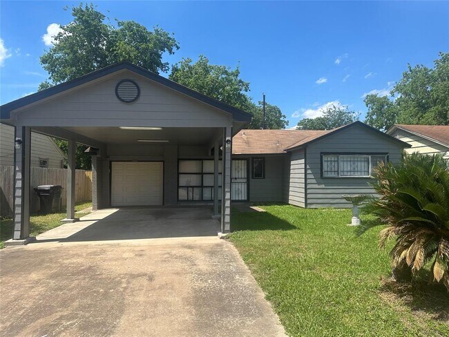 Primary Photo - 3101 Corksie St