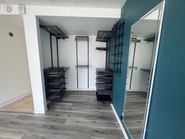 Building Photo - High-Rise Long Beach Condo with Ocean Views, Huge Balcony and Parking