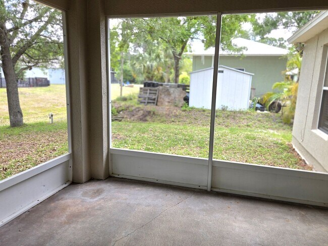 Building Photo - Immaculate 3Bed/2Bath Home-Spacious~Two-Ca...