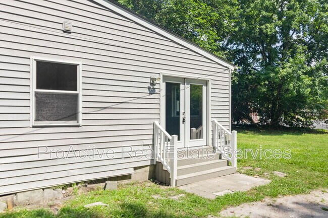 Building Photo - 3613 Braxton Ave