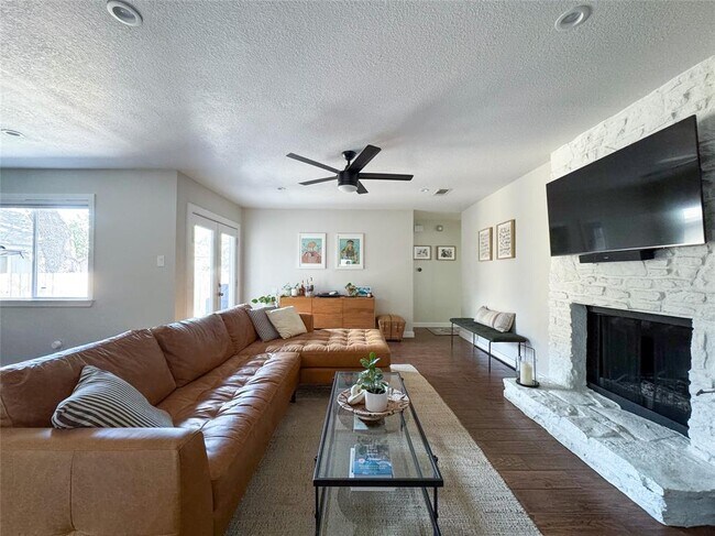 Building Photo - 3704 Harpers Ferry Ln