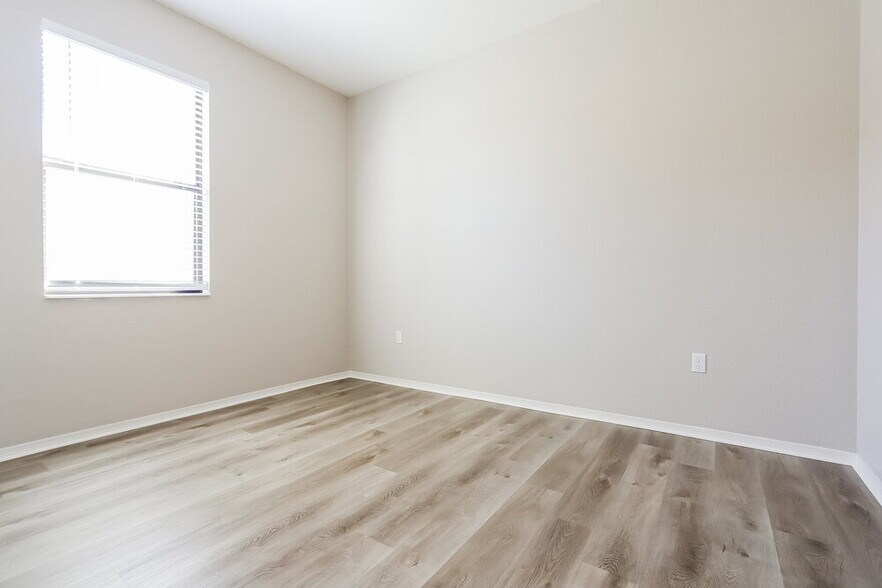 Building Photo - 5728 Woodruff Way