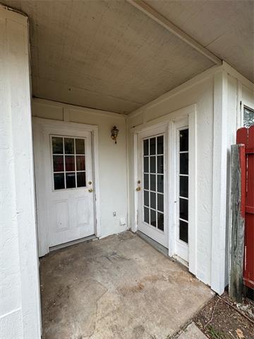 Building Photo - 201 E Windsor Dr