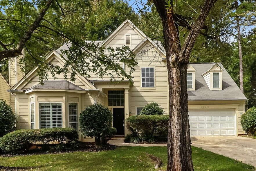 Primary Photo - 6020 Skyline Dr