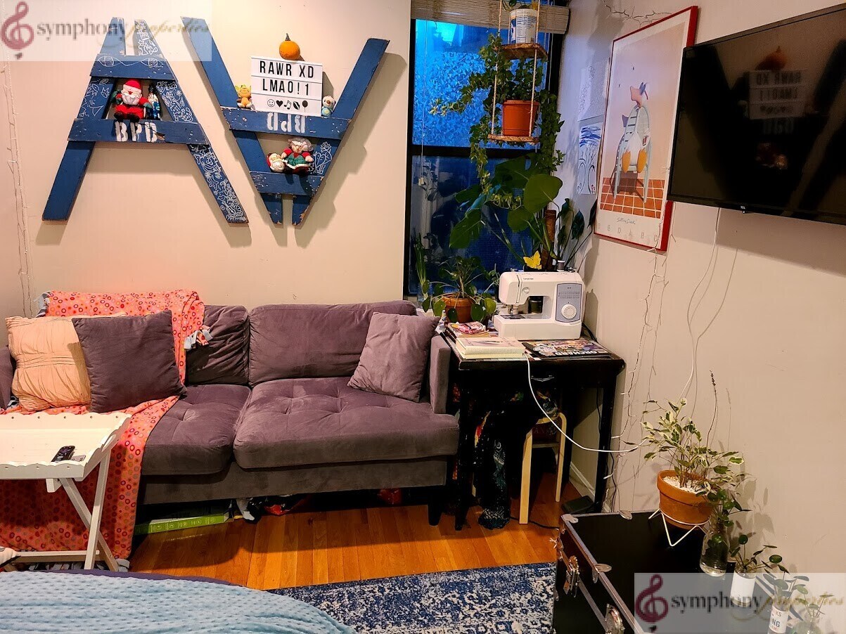 Building Photo - 65 Hemenway St