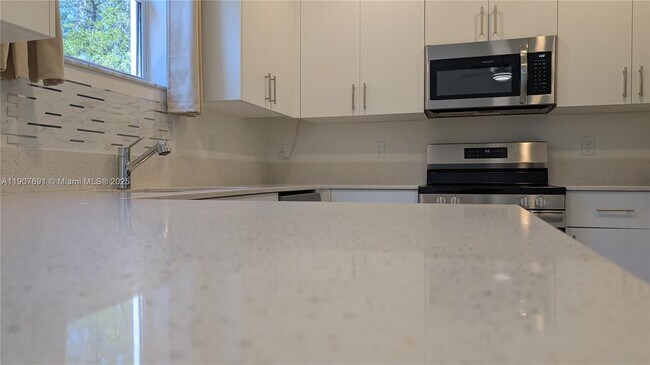 Building Photo - 2741 NW 55th Way