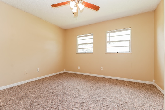 Building Photo - 39643 Meadowood Loop
