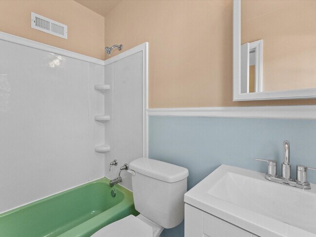 Building Photo - 7602 Woodman Rd