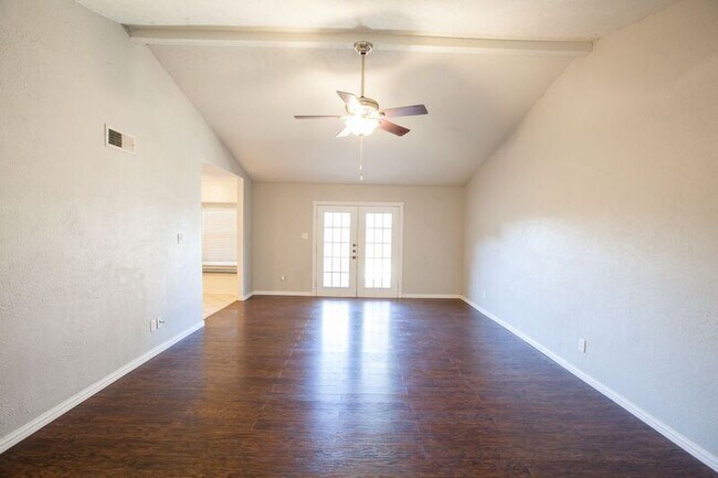 Building Photo - 5713 Baker Dr