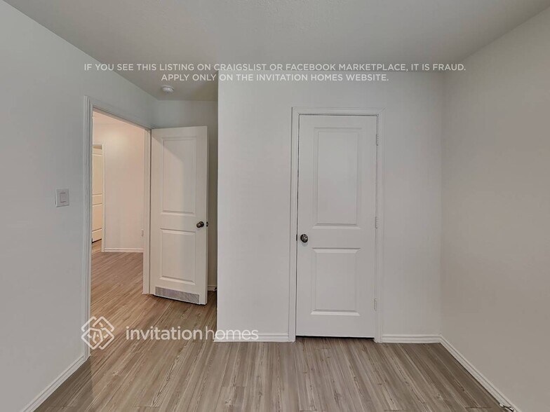 Building Photo - 171 Dodger Wy