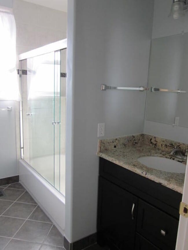 Building Photo - CHARMING 2-BEDROOM HOME IN VALLEJO