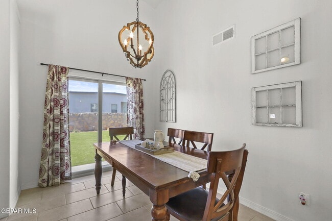 Building Photo - 14828 Tierra Escape Ave