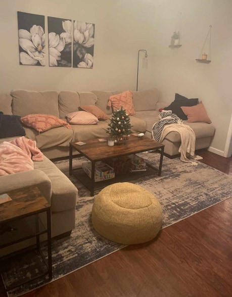 Building Photo - 1779 Wayland Park Dr