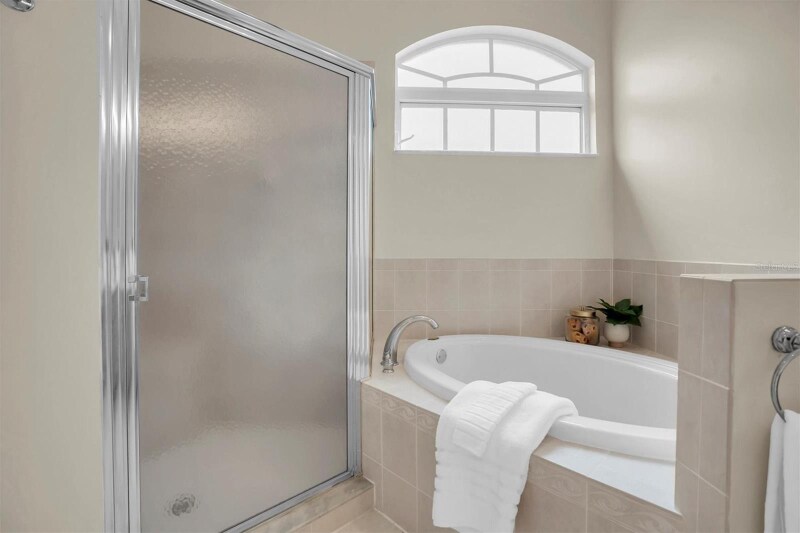 Building Photo - 11418 Tee Time Cir