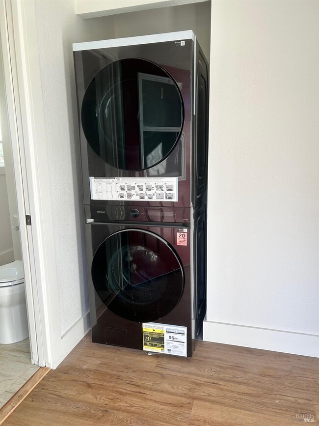 Building Photo - 1989 CA-1