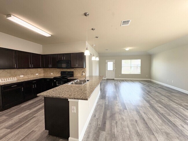 Building Photo - 11708 Cambrian Rd