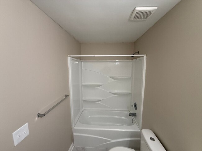 Building Photo - Beautifully Renovated Home in Trussville City Schools – Fireplace & 2-Car Garage
