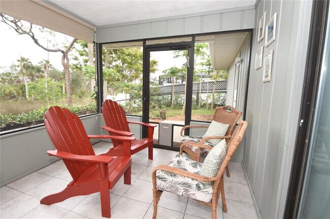 Building Photo - 18 Covington Ln