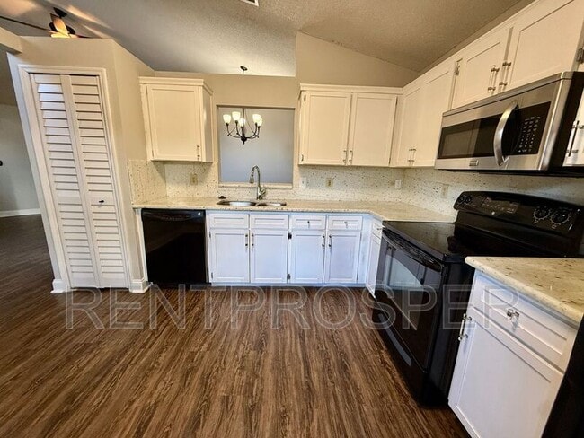 Building Photo - 9503 Rosewalk Ct