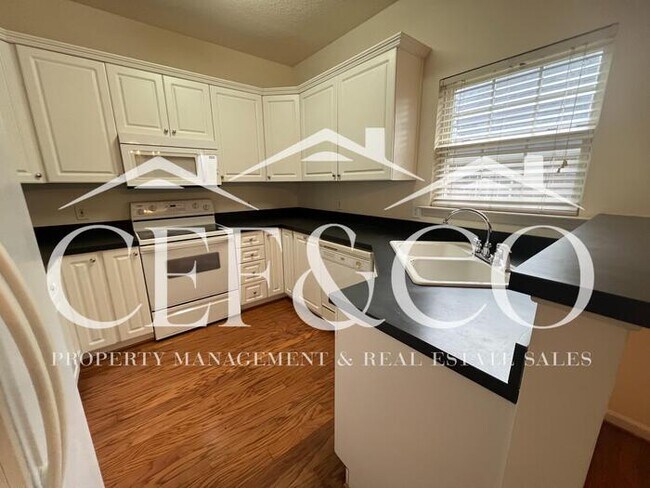 Building Photo - Spacious 3-Bedroom, 2-Bathroom Home in Rock Springs Community