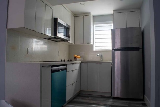 Building Photo - 1652 NW 1st St