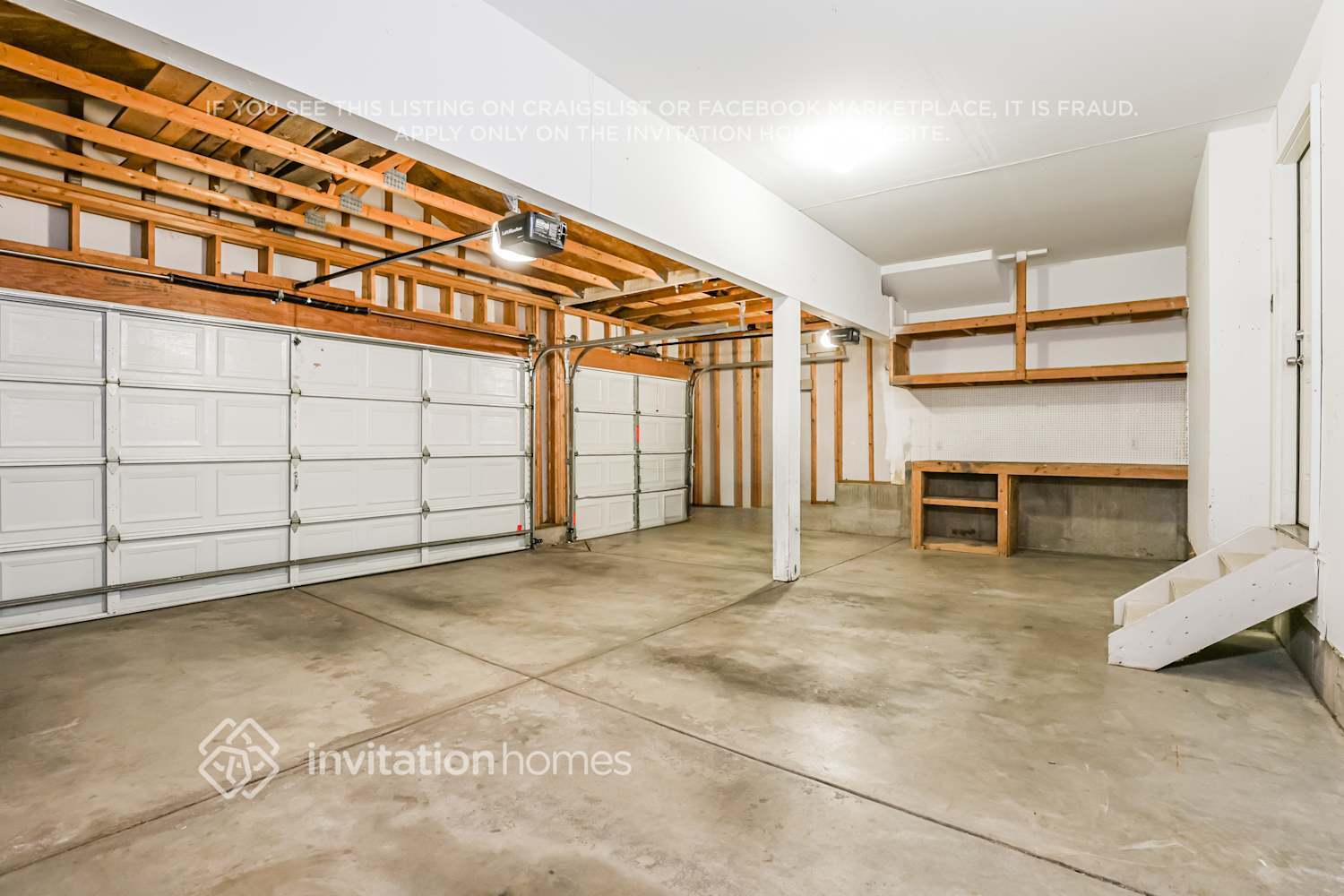 Building Photo - 8495 Bluegrass Cir