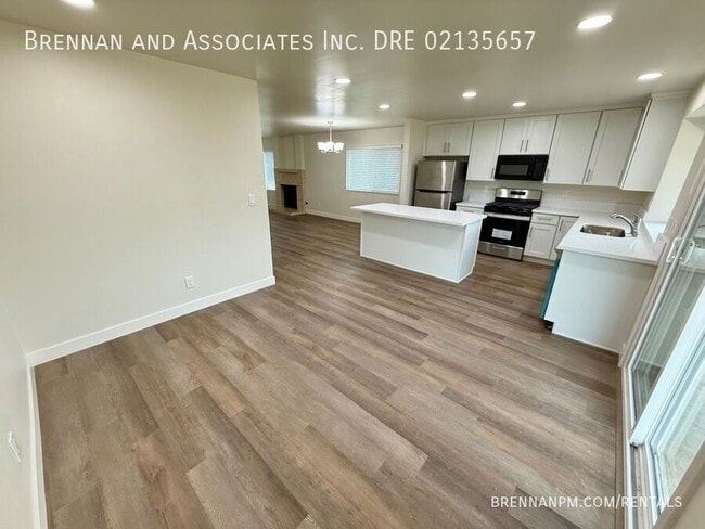 Building Photo - 9046 Ildica St