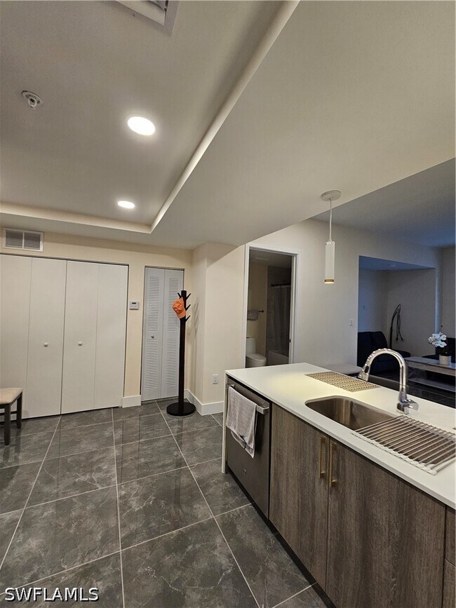 Building Photo - 26589-610 Rosewood Pointe Dr