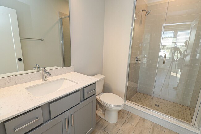 Building Photo - Luxury New Construction Townhome in Bryant...
