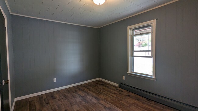 Building Photo - 10190 Licking Creek Rd