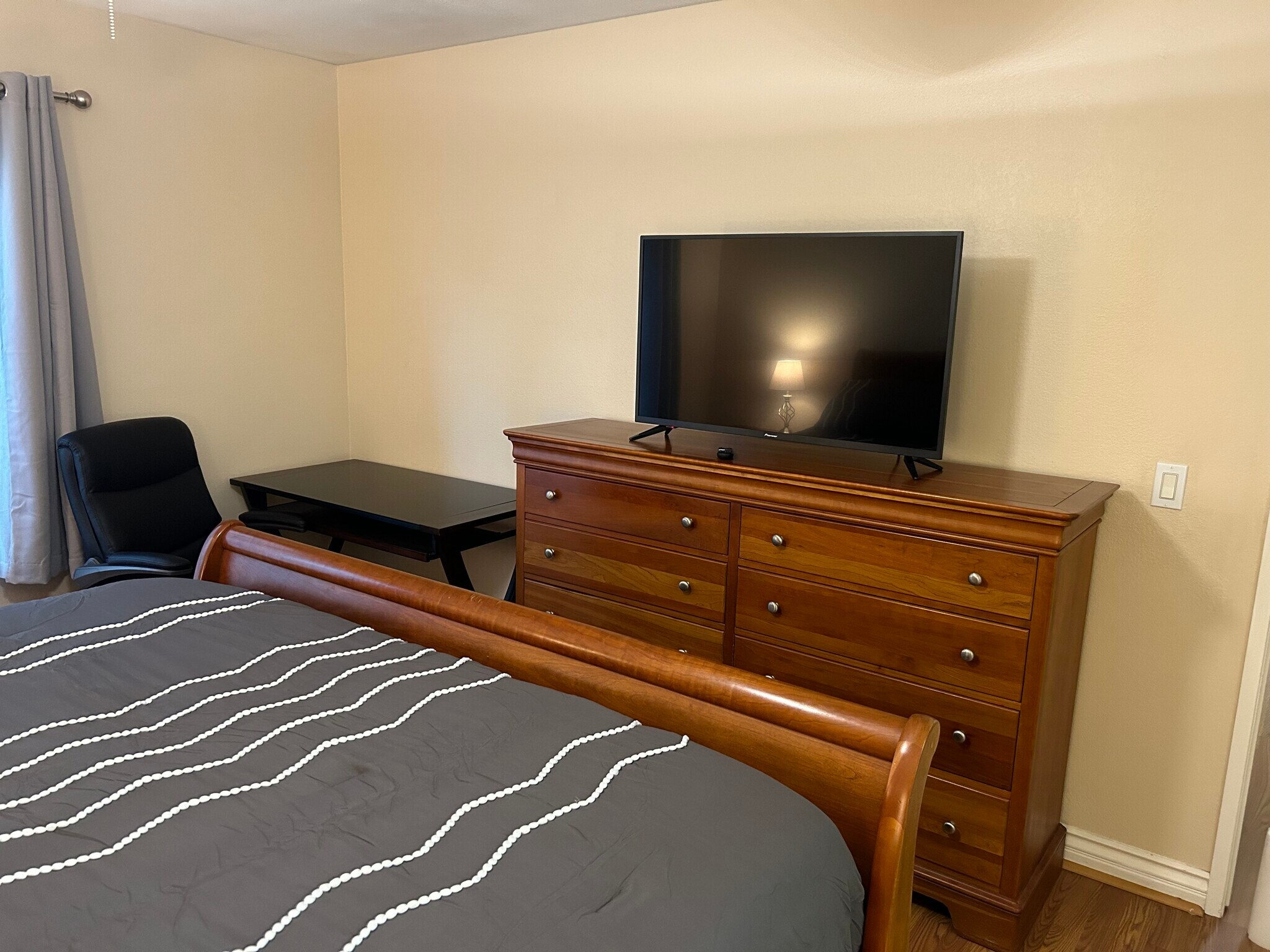 Building Photo - 1120 Grape St