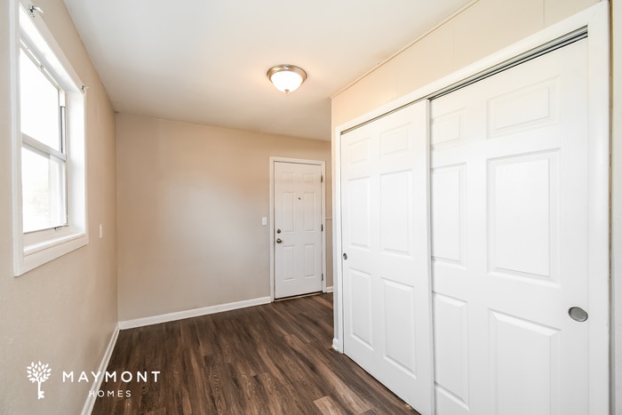 Building Photo - 6916 Jack Horner Ln