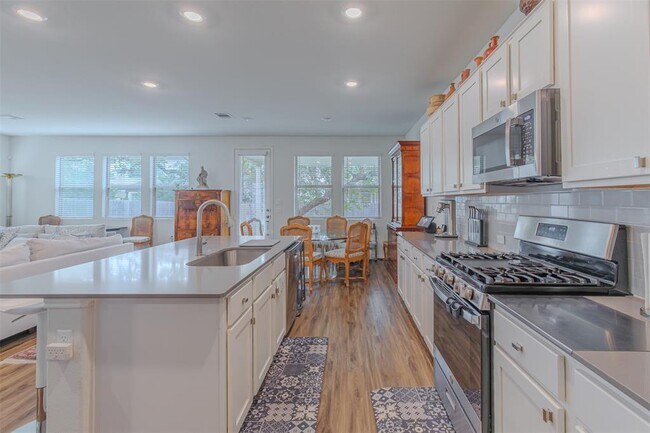 Building Photo - 1123 Winifred Dr