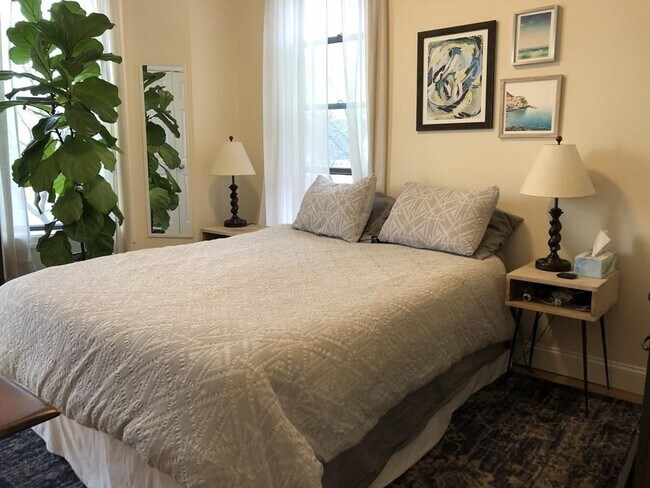 Building Photo - 90 White St