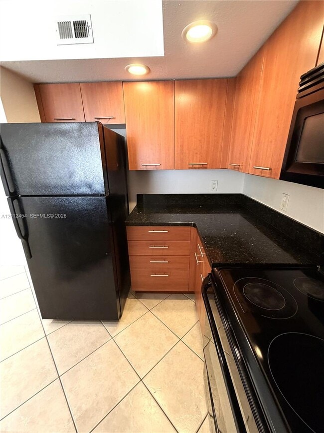 Building Photo - 12620 Vista Isles Dr