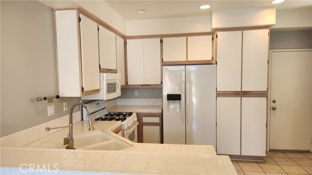 Building Photo - 28456 Yosemite Dr