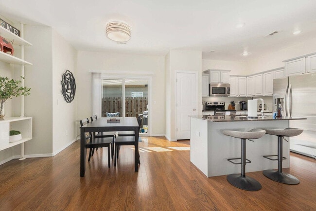 Building Photo - 4522 W Sweetgum Ln