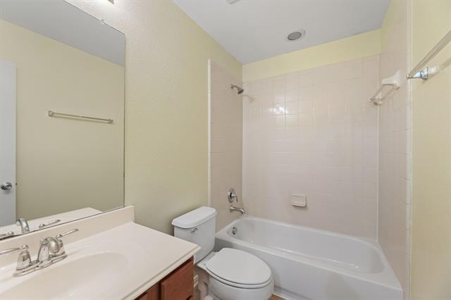 Building Photo - 10528 Cochron Dr
