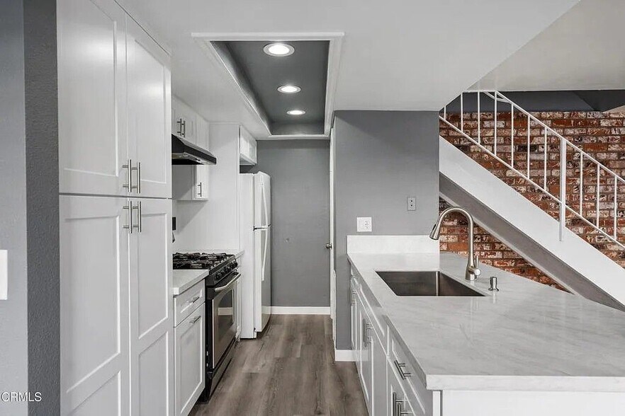 Building Photo - 2612 Tiller Ave