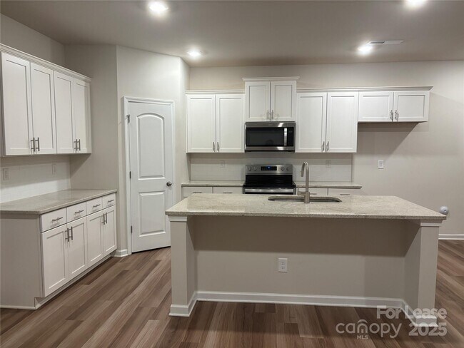 Building Photo - 414 Sagecroft Ln