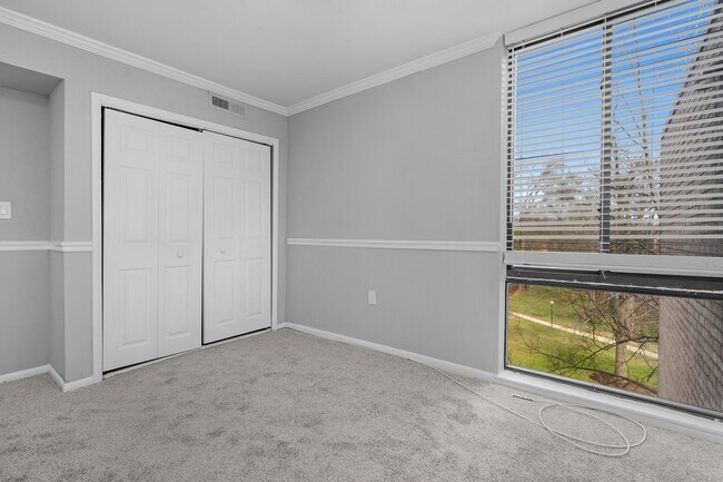 Building Photo - 8689 Greenbelt Rd