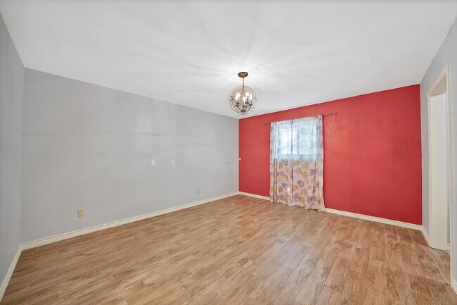 Building Photo - 2812 Whisperwood Trail