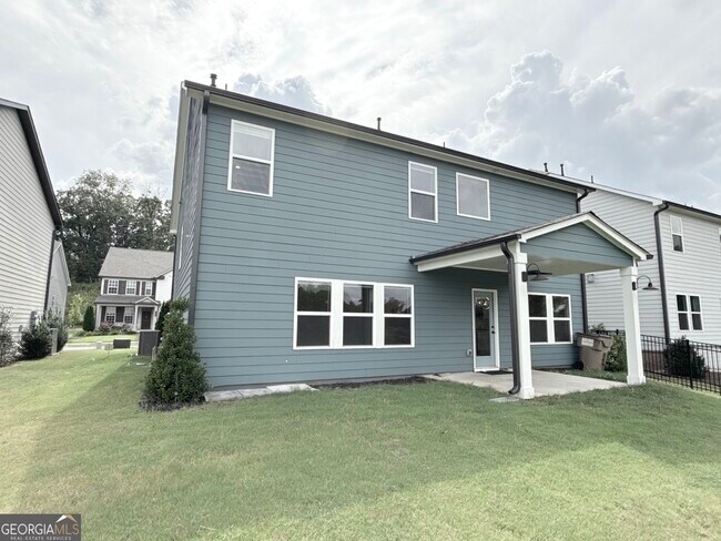 Building Photo - 207 Foxhill Dr