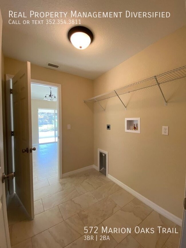 Building Photo - 572 Marion Oaks Trail