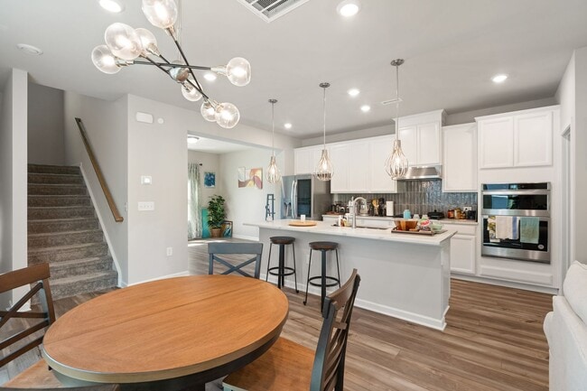 Building Photo - 622 Firebrick Dr