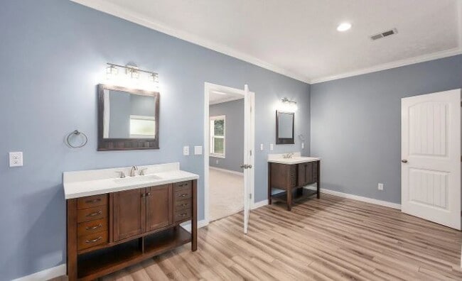 Building Photo - 177 Charles Latham Dr