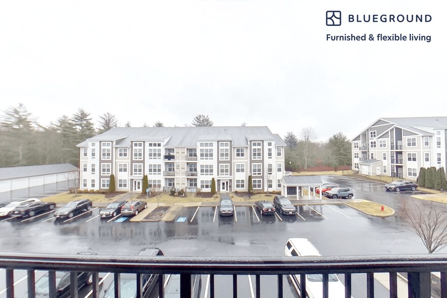 Building Photo - 60 Robert Dr