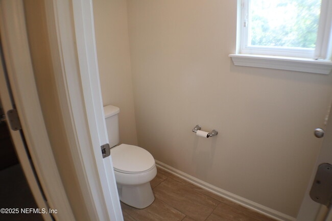Building Photo - 175 Starlis Pl