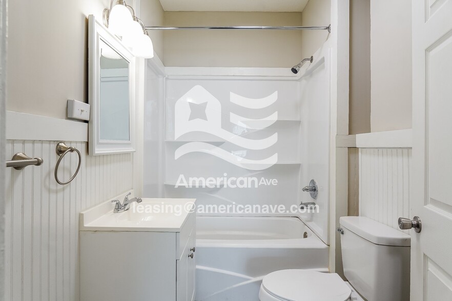 Building Photo - 5505 Court J