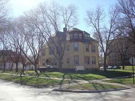 Primary Photo - 810 9th St